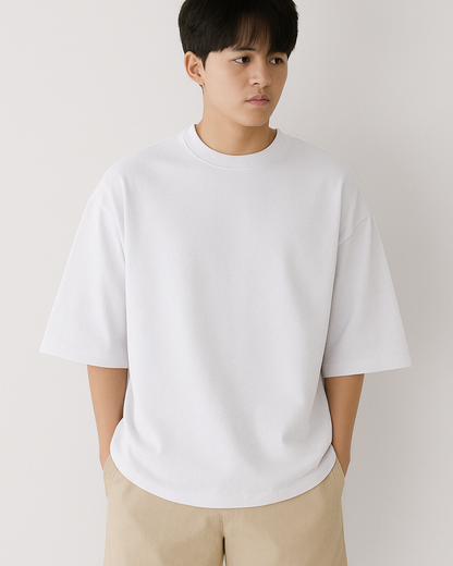 white-oversized-unisex-tshirt-minimalist-casual-look